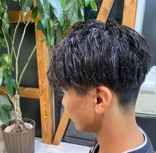 ショート パーマ メンズ ナツハラ サトシのヘアスタイル