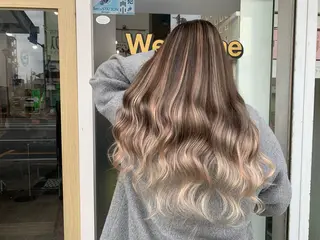 ミディアム カラー パーマ ヘアアレンジ メンズ キッズ ネイル マツエク・マツパ アイブロウ 🤍韓国風レイヤー/ 艶髪🤍鳥越美羽のヘアスタイル