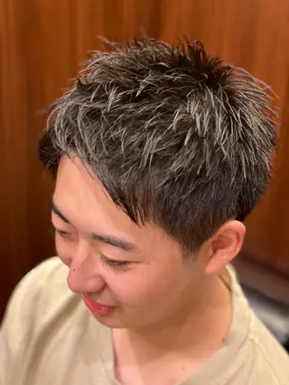 ショート メンズ 波岡 萩斗のヘアスタイル