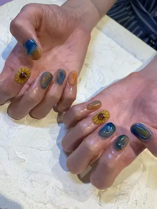 ネイル マキノ ユイのネイルデザイン