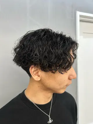 ミディアム ルーズシャドウ/ 波巻き💠大塩威吹のヘアスタイル