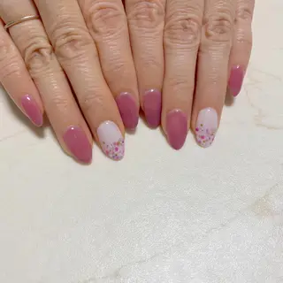 ネイル NAILSALON RandU...のネイルデザイン