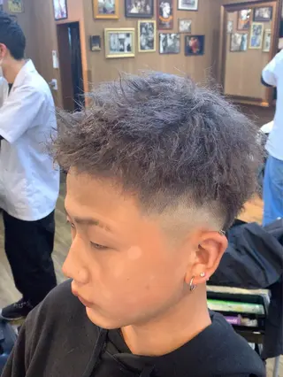 ショート カラー パーマ メンズ 中田 孝之のヘアスタイル