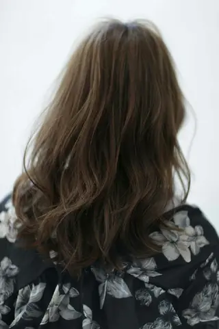 ロング パーマ 瀧上 菜津美のヘアスタイル