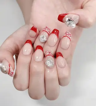 ネイル I-nailロング /ワンホン/キラキラのネイルデザイン