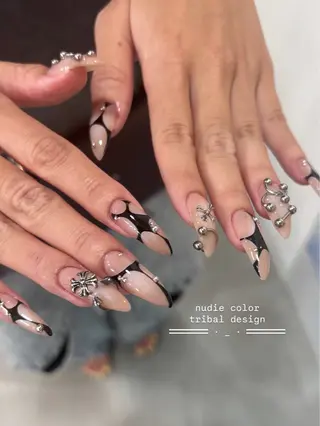 ネイル 🤎Two ERI🤎のネイルデザイン