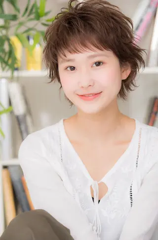 ショート チーフデザイナー 若林 麻衣のヘアスタイル