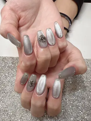 ネイル ガレンドウ 白澤 愛子のネイルデザイン