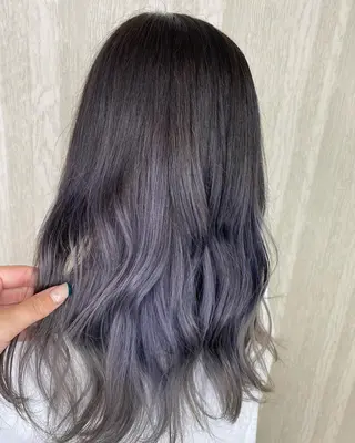 ロング カラー UNDER vr 【アンダーバー】のヘアスタイル