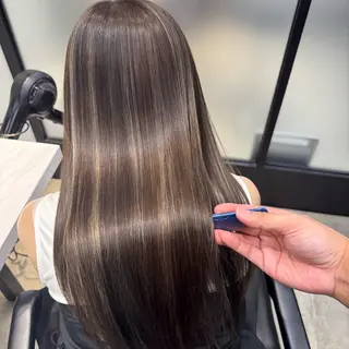 ロング カラー ハイライト／髪質改善 裕樹のヘアスタイル