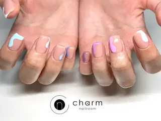ネイル ネイルルーム チャームのネイルデザイン