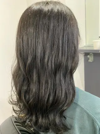 セミロング カラー くせ毛多毛特化 高橋　淳のヘアスタイル