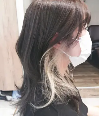 カラー セミロング hase _のヘアスタイル