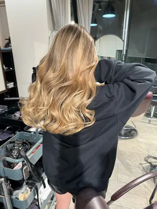 ロング カラー 💜ハイトーン💛 マジカルかいちゃんのヘアスタイル