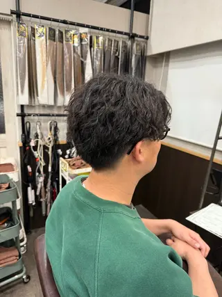 パーマ メンズ 艶カラー✨️派手髪 🦄renのヘアスタイル