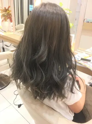 セミロング カラー 小田原NO1 美容師 飯田飛翔のヘアスタイル