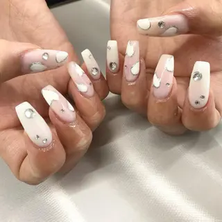 ネイル マツエク・マツパ アイブロウ pu muのネイルデザイン