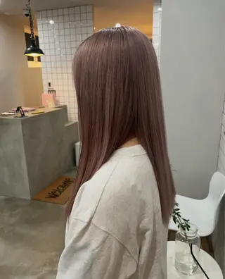 ロング カラー 西山 幸奈のヘアスタイル