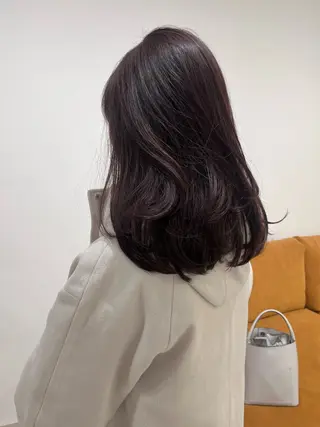 セミロング 箱崎 凪沙のヘアスタイル