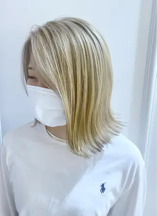 ショート 小顔レイヤー/ ベージュ🤍Rieのヘアスタイル