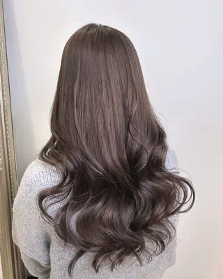 ロング カラー ANKH CROSS 🦋mako🦋のヘアスタイル