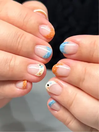 ネイル REHTOF ｜朝7時Open☀️のネイルデザイン