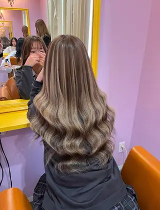 ロング シール+ちび編み込み エクステ梅田🐨のヘアスタイル