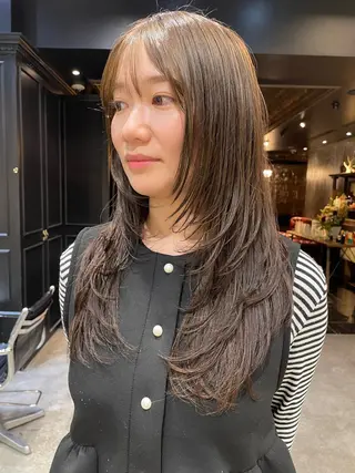 ロング ルカ/透明感 ×レイヤーのヘアスタイル