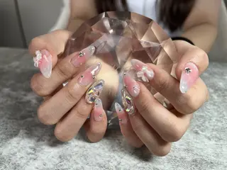 ネイル 佐野 愛美のネイルデザイン