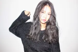 ロング MI NAのヘアスタイル