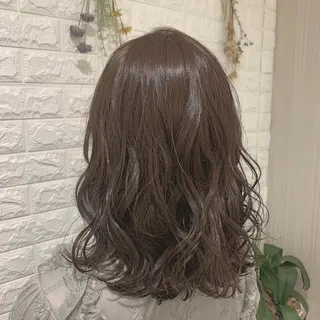 ミディアム カラー ⟡.·韓国ヘア*.゚ 室岡 咲希のヘアスタイル