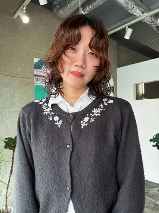 ミディアム パーマ eim AYUKAのヘアスタイル
