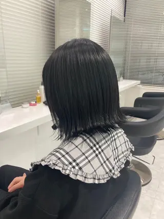 ショート カラー ヘアアレンジ 🎀RIN🎀 縮毛矯正🩶暗髪のヘアスタイル