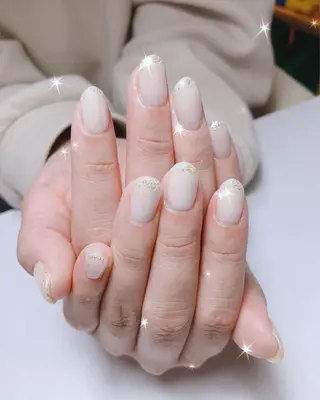 ネイル Bella 齋藤理奈のネイルデザイン
