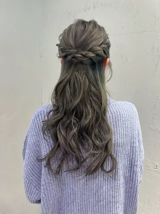 ロング ヘアアレンジ 透明感カラー/ 髪質改善/レイヤーのヘアスタイル
