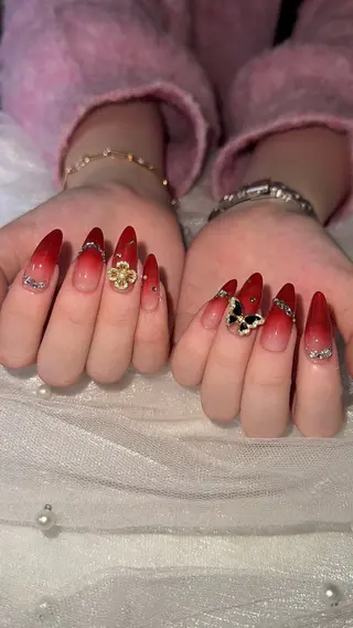 ネイル 山崎 成美のネイルデザイン