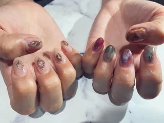 ショート カラー パーマ ネイル マツエク・マツパ illum hicariのネイルデザイン