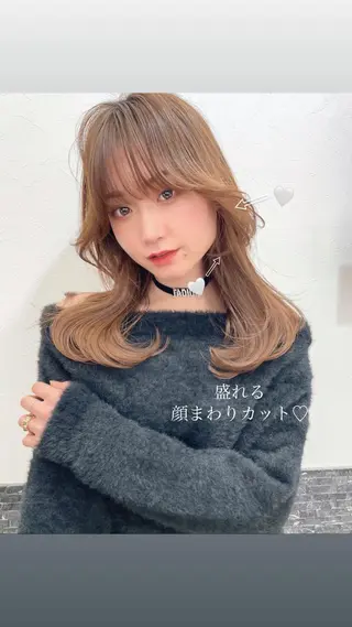 ロング カラー レイヤーカット、 大人可愛い　中村美羅のヘアスタイル