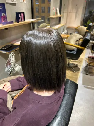 ミディアム 金澤 七海のヘアスタイル