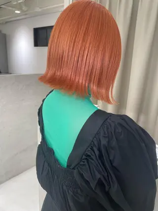 ショート カラー ito. ブリーチ/髪質改善のヘアスタイル