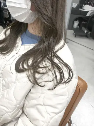 ミディアム カラー ヘアアレンジ 🌷FUKA🌷 まろやかハイトーンのヘアスタイル