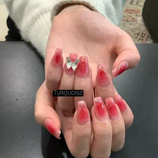 ネイル 個性派ネイルサロン 💅🏼ターコイズのネイルデザイン