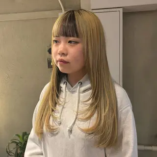 ロング カラー ヘアアレンジ 🫧ハイトーン×艶 カラー🫧 Rionのヘアスタイル