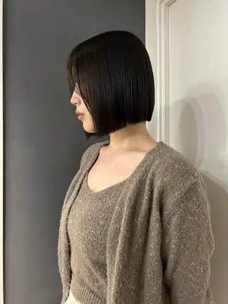 ショート えり 堀江/ボブ /レイヤー/艶髪のヘアスタイル