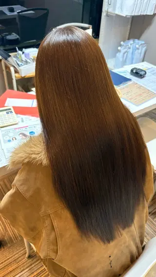 ロング 中島 万凜のヘアスタイル
