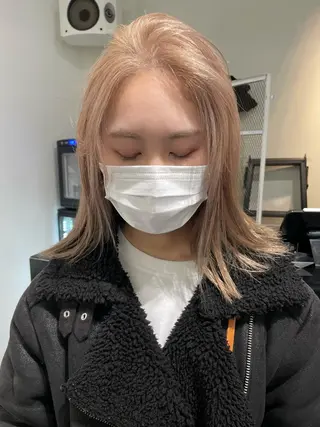 セミロング カラー ヘアアレンジ 艶ハイトーン/ヘア アレンジAYAKAのヘアスタイル