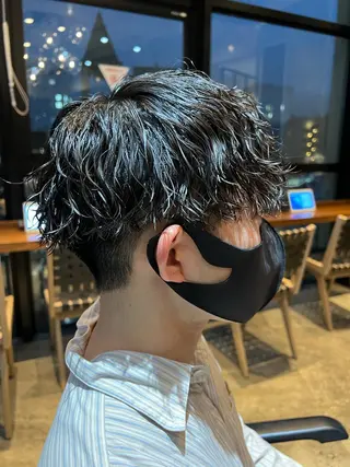 ミディアム パーマ メンズ 波巻きスパイラルパー マ/シャドウパーマ駿のヘアスタイル