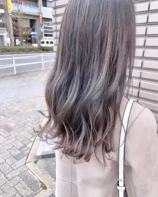 ロング カラー ハイライト／艶カラー 大河シンジのヘアスタイル