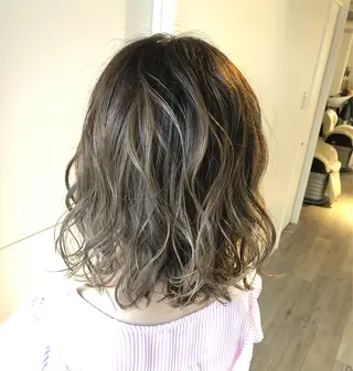 ショート カラー ヘアアレンジ Le/a谷町 野上幹太のヘアスタイル