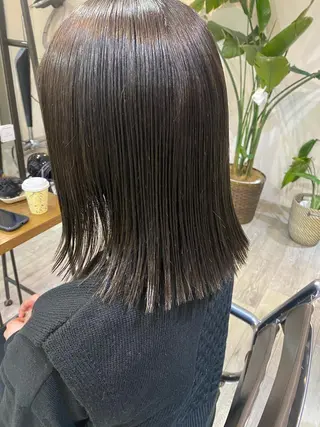 ミディアム 小林 朋花のヘアスタイル